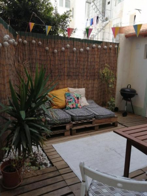 Apartamento encantador com pátio